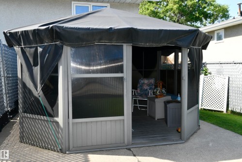 5012 57 Avenue, Leduc, AB 