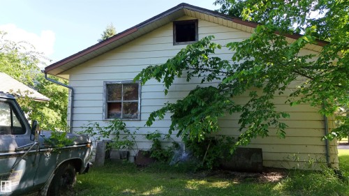Image quality insufficient for description - 5416 51 Avenue, Andrew, AB 