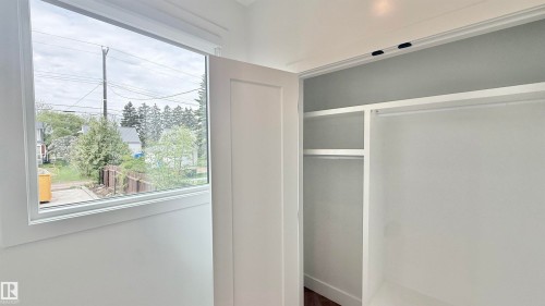 11712 122 Street, Edmonton, AB - Indoor Photo Showing Other Room