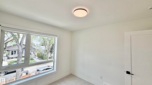 11712 122 Street, Edmonton, AB - Indoor Photo Showing Other Room