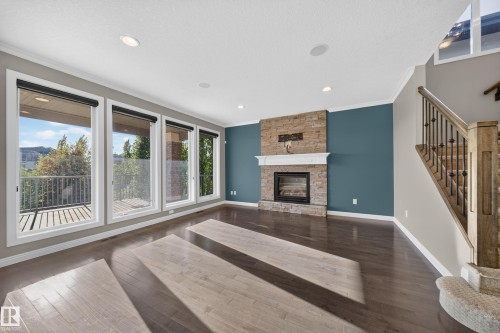 2273 Warry Loop, Edmonton, AB 