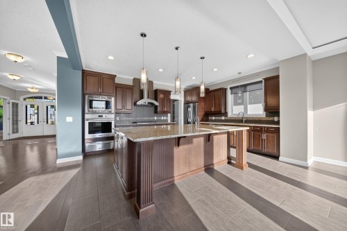 2273 Warry Loop, Edmonton, AB 