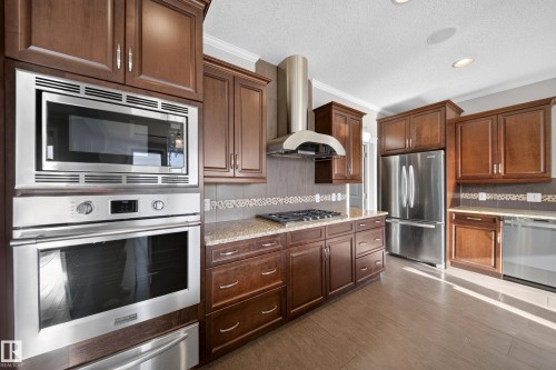 2273 Warry Loop, Edmonton, AB 