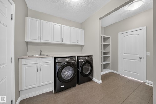 2273 Warry Loop, Edmonton, AB 