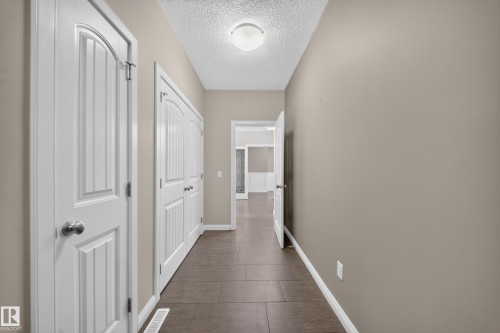2273 Warry Loop, Edmonton, AB 