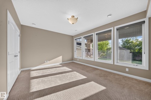 2273 Warry Loop, Edmonton, AB 