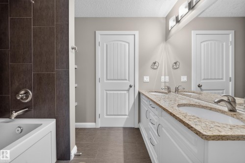 2273 Warry Loop, Edmonton, AB 