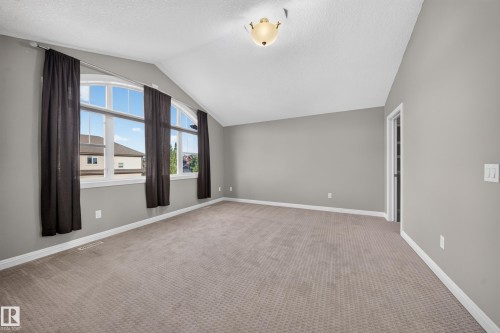 2273 Warry Loop, Edmonton, AB 