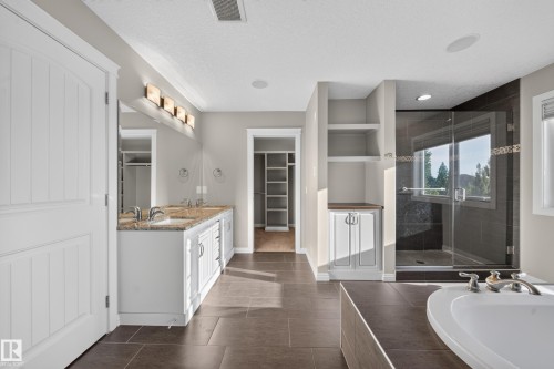 2273 Warry Loop, Edmonton, AB 