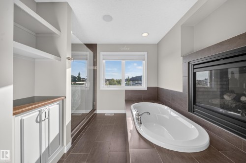 2273 Warry Loop, Edmonton, AB 
