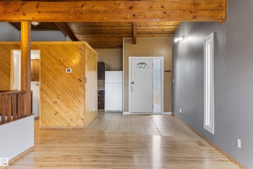 11 Northwoods Village, Edmonton, AB 