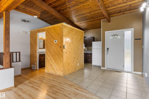 11 Northwoods Village, Edmonton, AB 