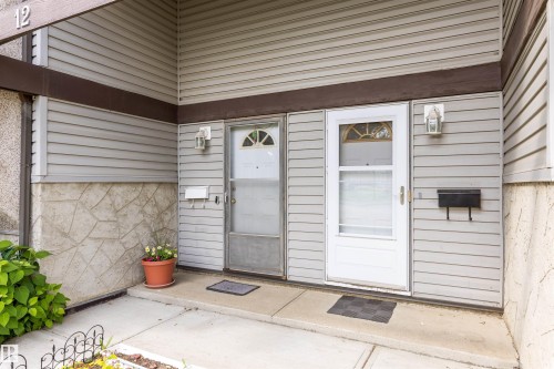 11 Northwoods Village, Edmonton, AB 