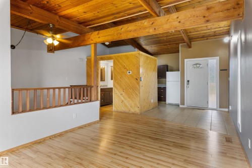 11 Northwoods Village, Edmonton, AB 