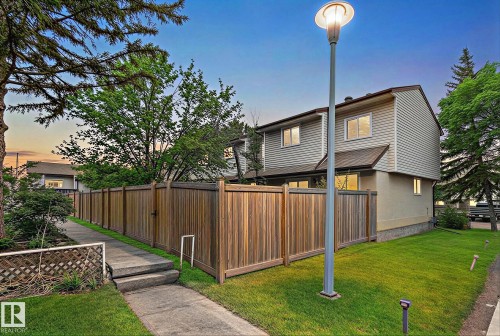 1767 LAKEWOOD Road S  Edmonton, AB T6K 3B8