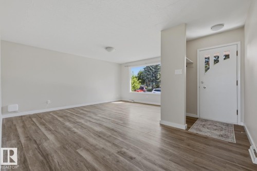 12832 89 Street, Edmonton, AB 