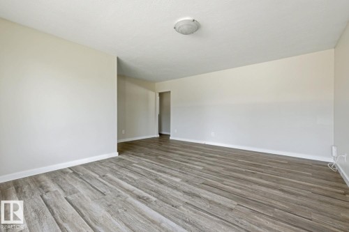 12832 89 Street, Edmonton, AB 