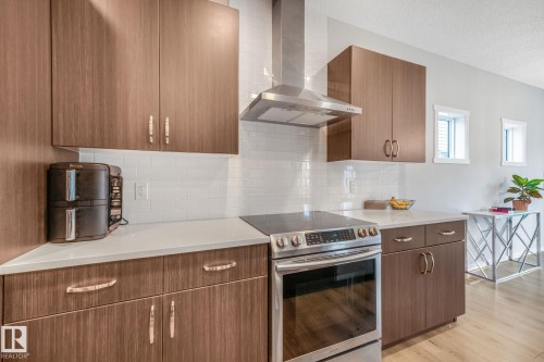 20741 98A Avenue, Edmonton, AB 