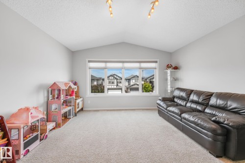 20741 98A Avenue, Edmonton, AB 