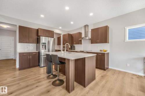 20741 98A Avenue, Edmonton, AB 