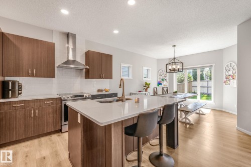20741 98A Avenue, Edmonton, AB 