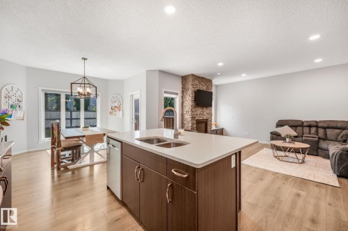 20741 98A Avenue, Edmonton, AB 