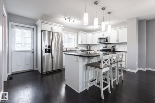 offering pot drawers and pantry - 55 20 Augustine Crescent, Sherwood Park, AB 