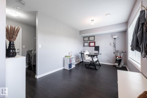 entry level flex space.  Office or workout area - 55 20 Augustine Crescent, Sherwood Park, AB 