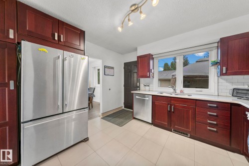 9326 158 Street, Edmonton, AB 