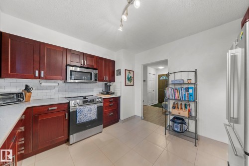9326 158 Street, Edmonton, AB 