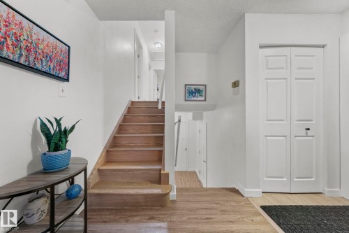9326 158 Street, Edmonton, AB 