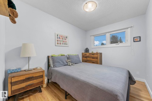 9326 158 Street, Edmonton, AB 