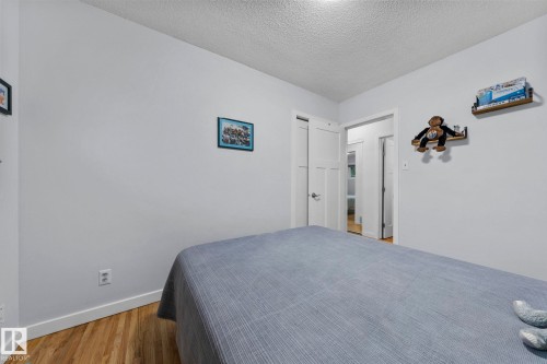 9326 158 Street, Edmonton, AB 