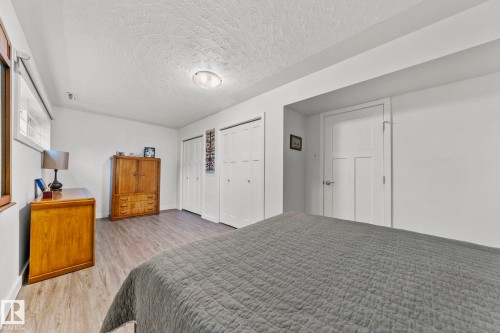 9326 158 Street, Edmonton, AB 
