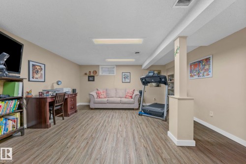 9326 158 Street, Edmonton, AB 
