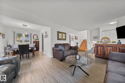 9326 158 Street, Edmonton, AB 