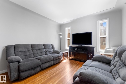 11727 129 Street, Edmonton, AB 
