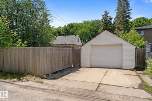 11727 129 Street, Edmonton, AB 