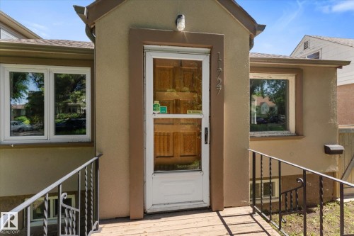 11727 129 Street, Edmonton, AB 