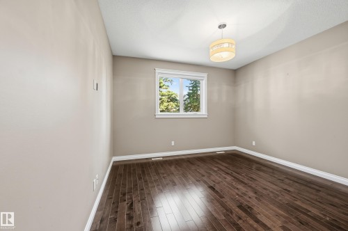 629 Ortona Way, Edmonton, AB 