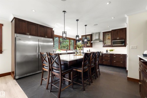 13850 Ravine Drive, Edmonton, AB - Indoor Photo Showing Kitchen With Upgraded Kitchen