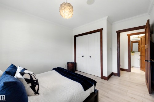 13850 Ravine Drive, Edmonton, AB - Indoor Photo Showing Bedroom