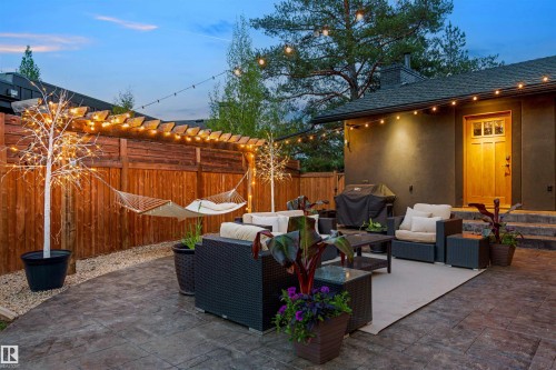 13850 Ravine Drive, Edmonton, AB - Outdoor