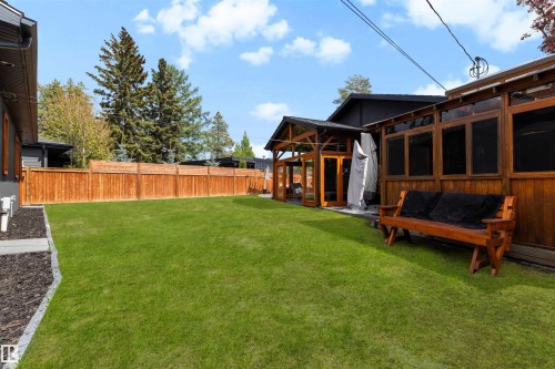 13850 Ravine Drive, Edmonton, AB - Outdoor