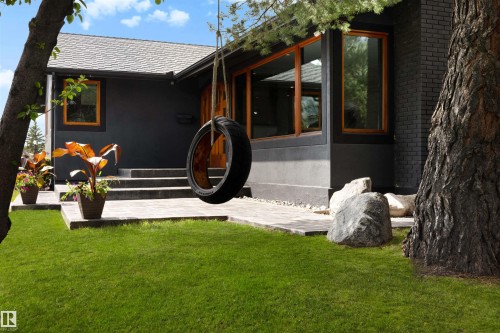 13850 Ravine Drive, Edmonton, AB - Outdoor