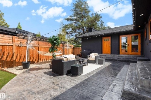 13850 Ravine Drive, Edmonton, AB - Outdoor