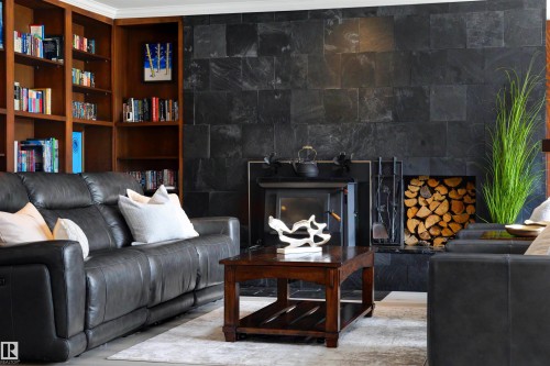 13850 Ravine Drive, Edmonton, AB - Indoor