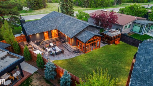 13850 Ravine Drive, Edmonton, AB - Outdoor