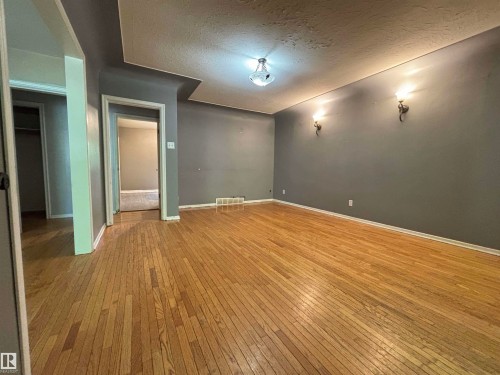 6713 106 Street Nw, Edmonton, AB 