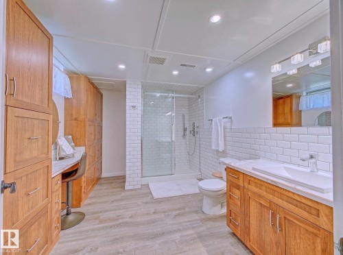 Lower 3PC Bath - 5007 47 Street, Lamont, AB 